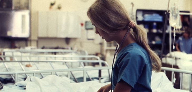 El empleo en sanidad desacelera: el número de afiliados crece un 6,4% en noviembre